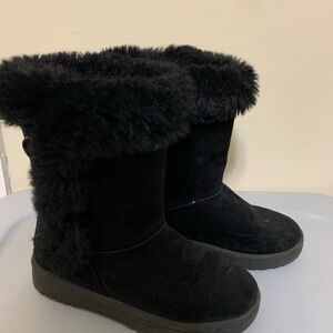 Kids Black Furry Boots
